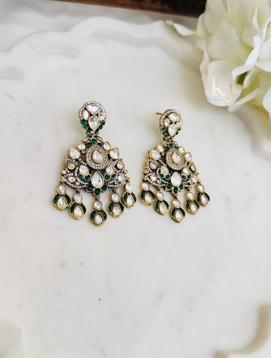Stellar earrings set