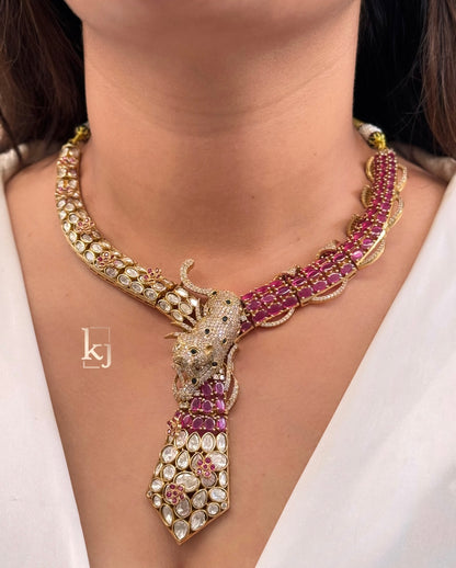 Ziavi necklace set