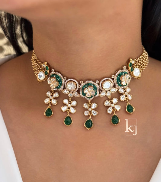 Harper choker set