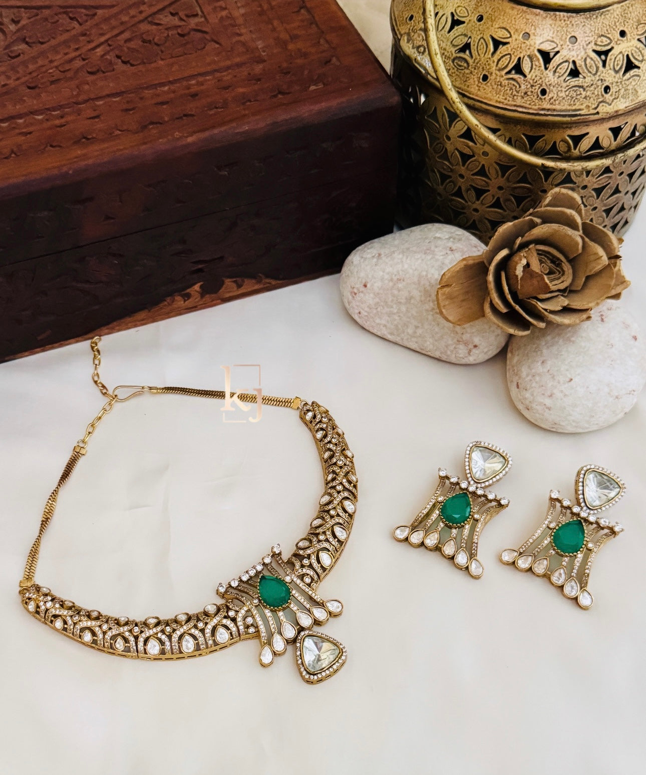 Meline Necklace set