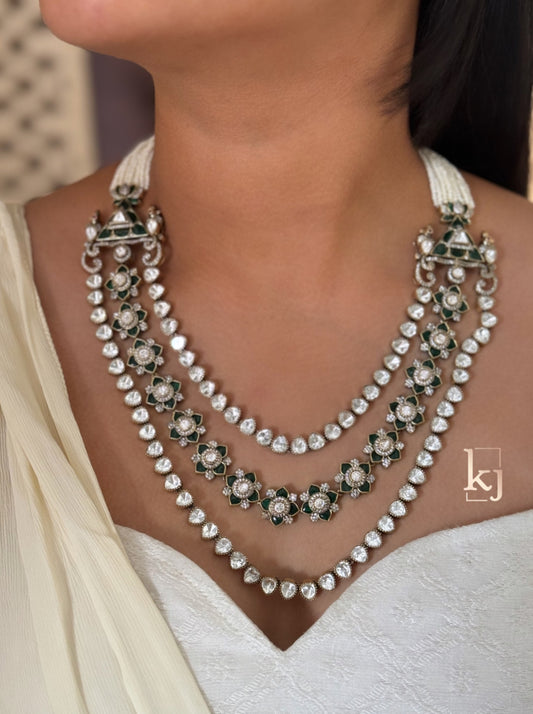 Inez Necklace set