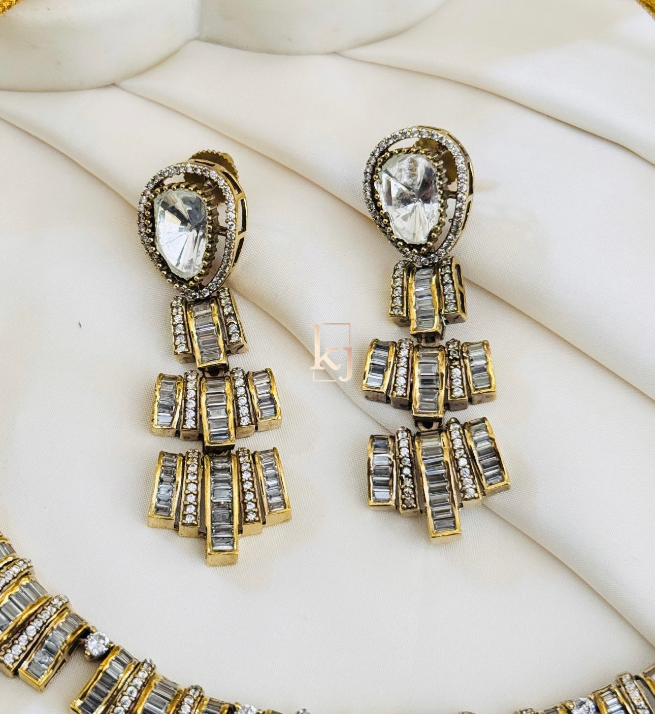 Shiya necklace set