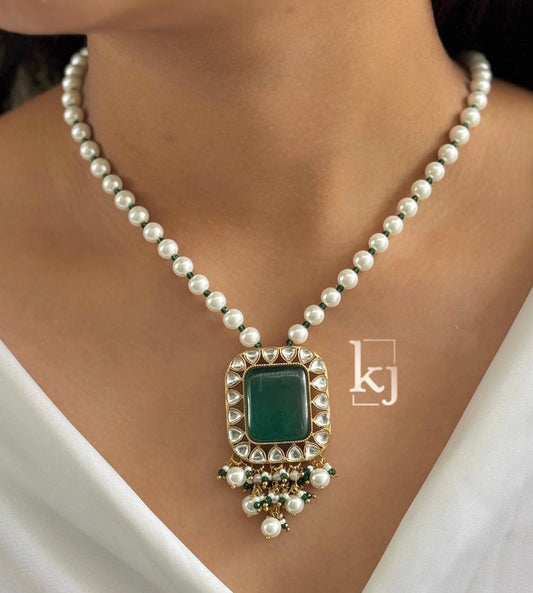 Rivena pendant set