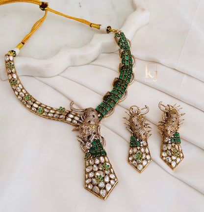Ziavi necklace set