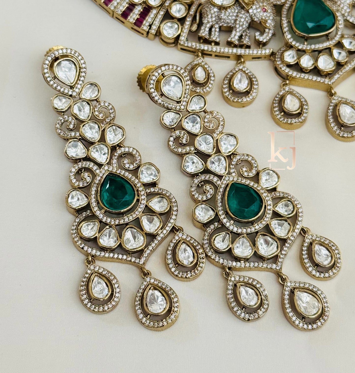 Nina necklace set
