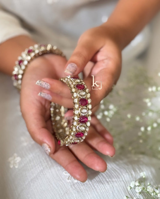 Arlo Bangle set pair