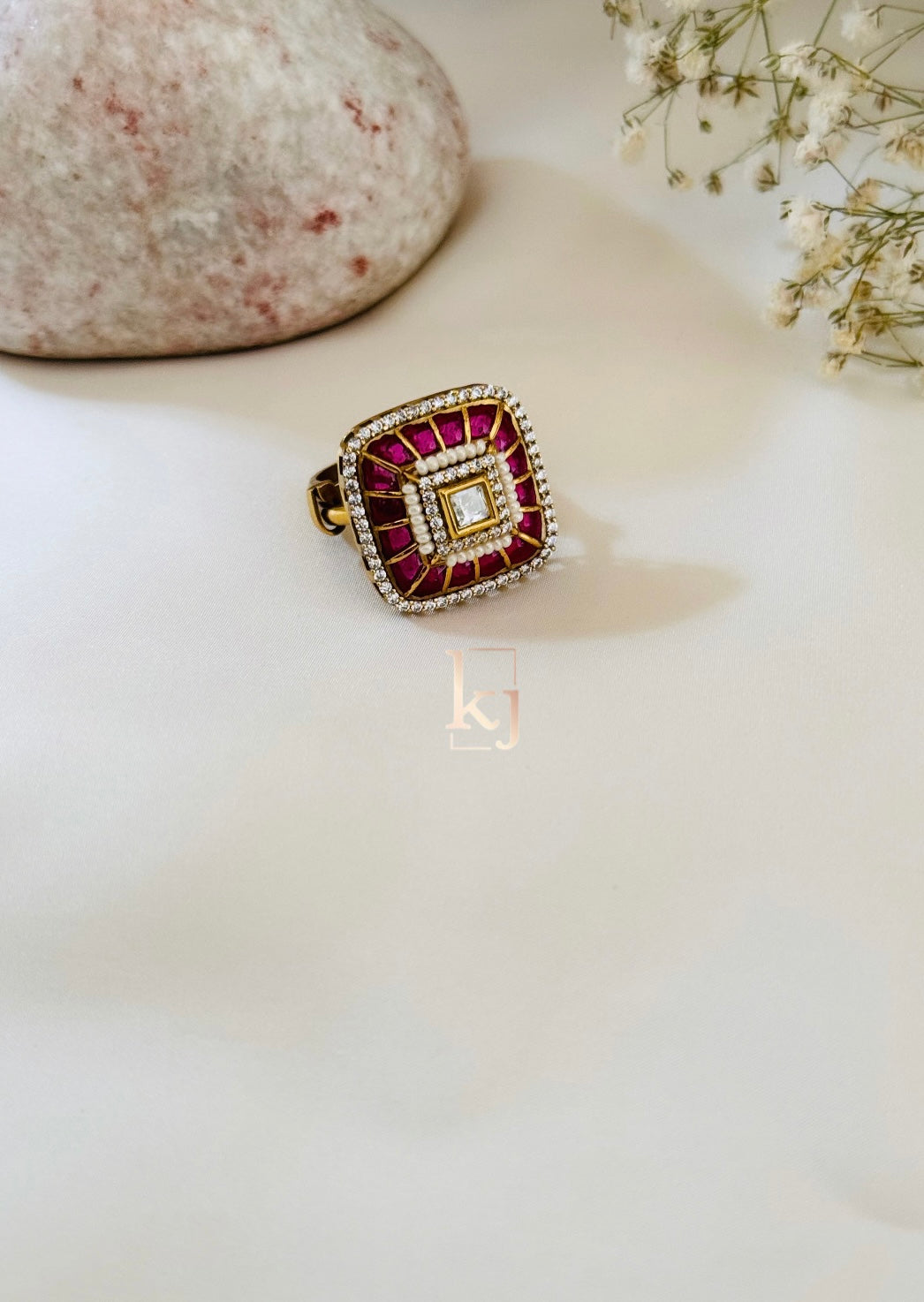 Cecile ring