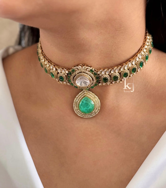 Plenzi choker set