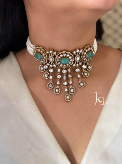 Aston choker set