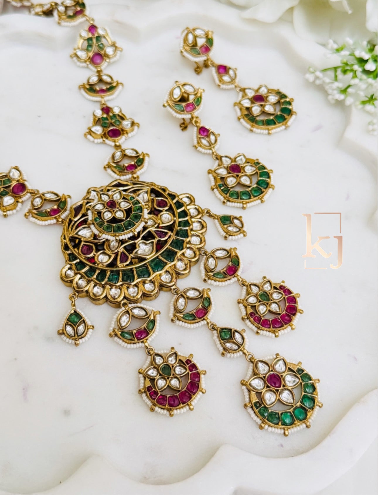 Shyla Pendant set