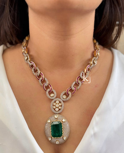 Raha pendent set