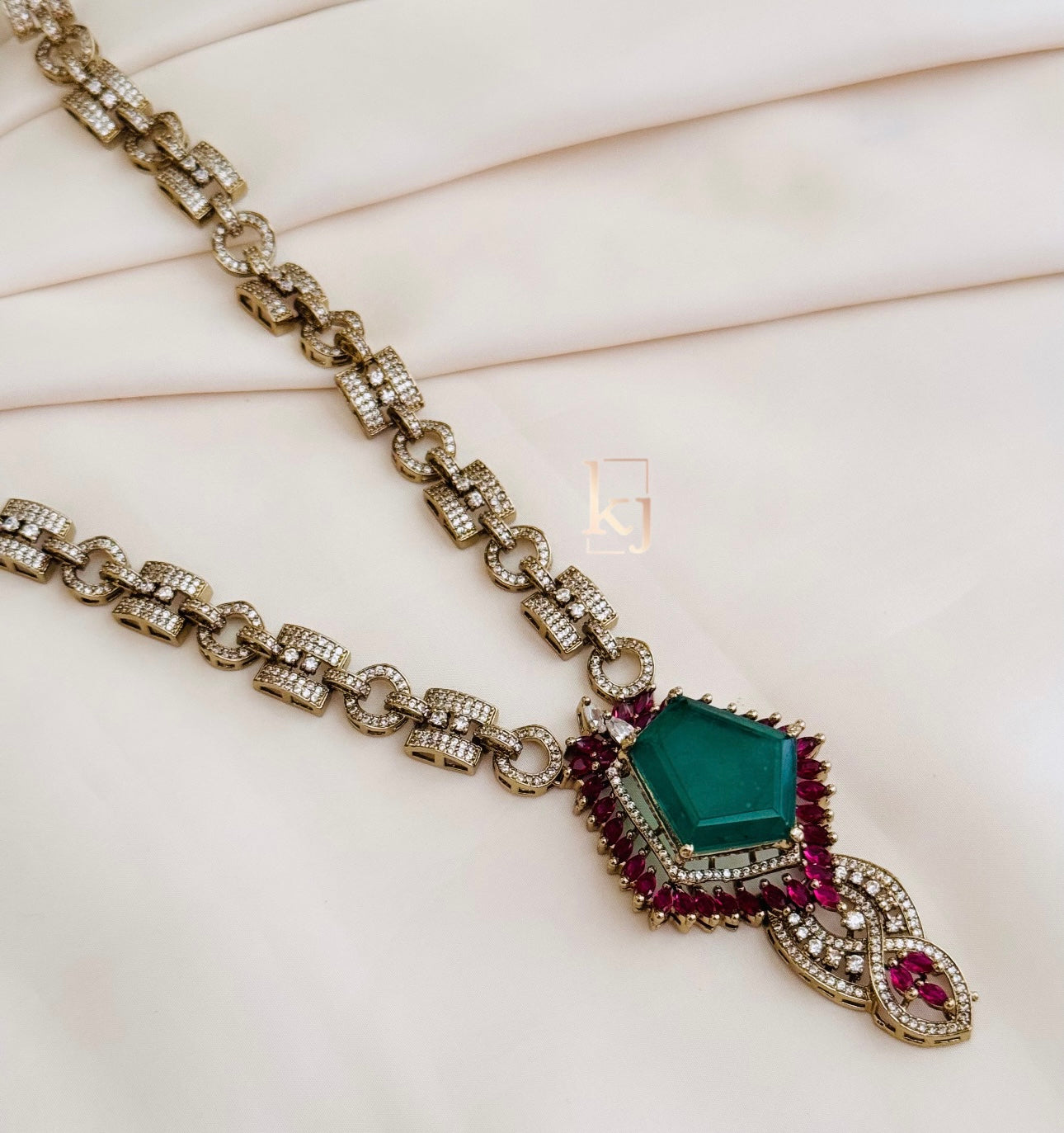 Dazen pendant set