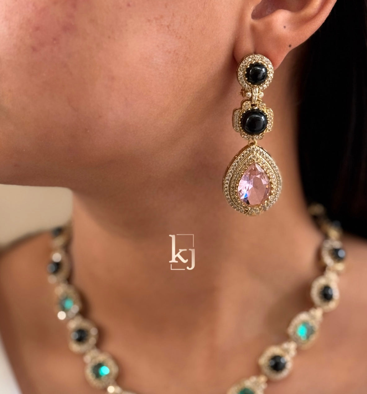 Milicent pendant set