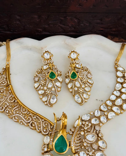 Saige necklace set