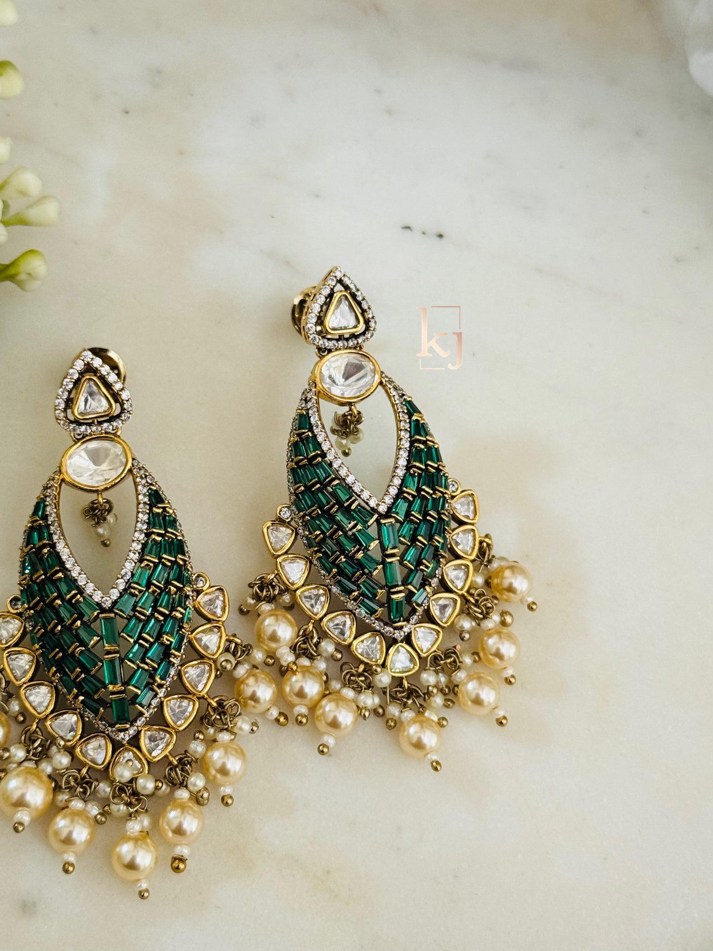 Shiroz earrings set