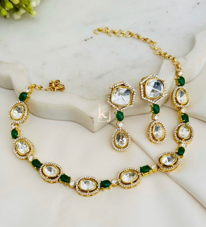 Onaza choker set