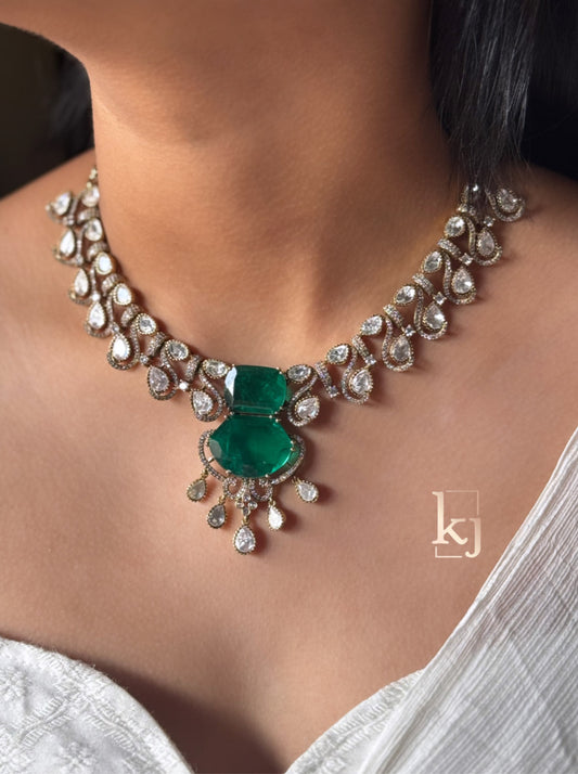 Myron Necklace set