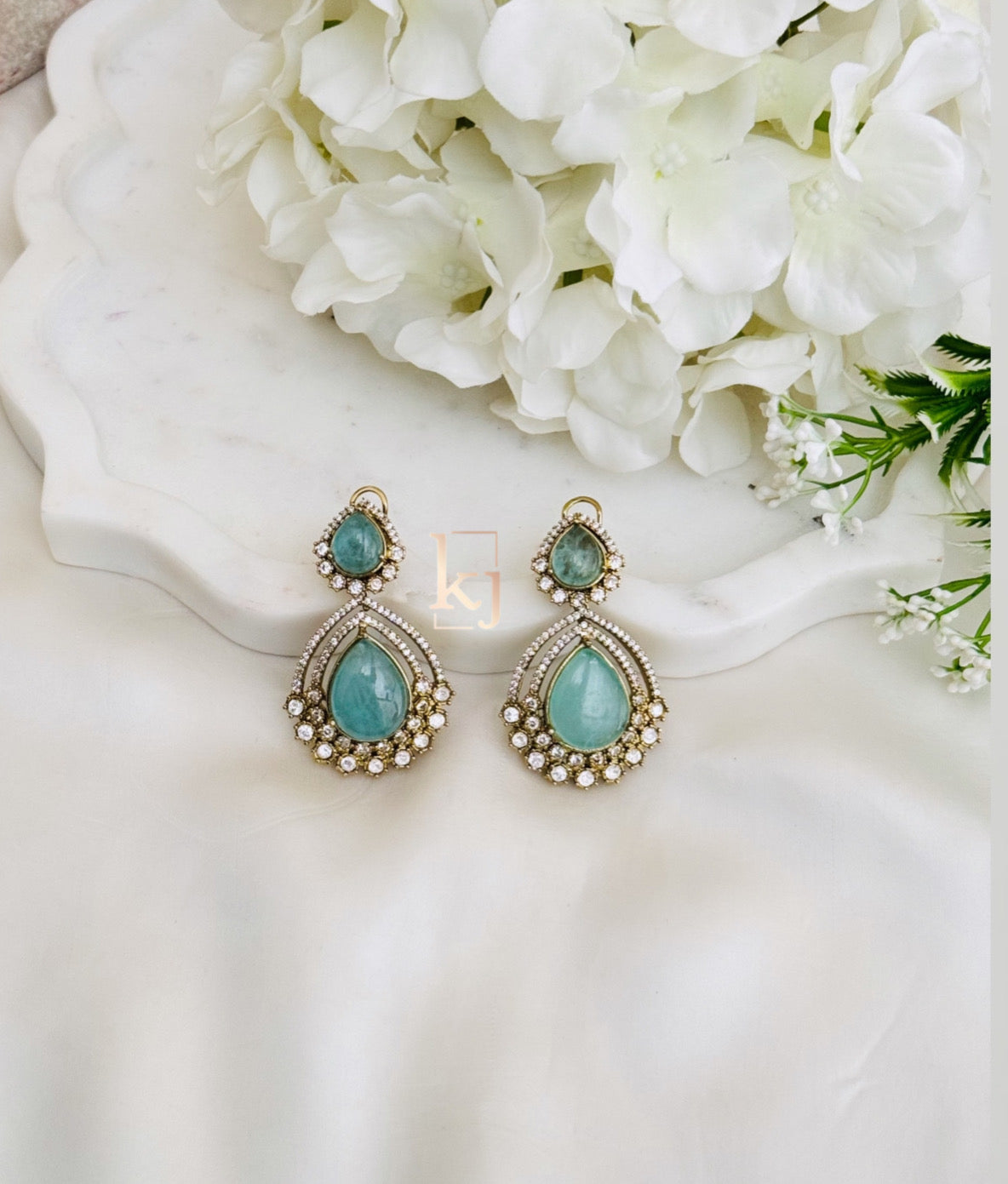 Varin earrings set