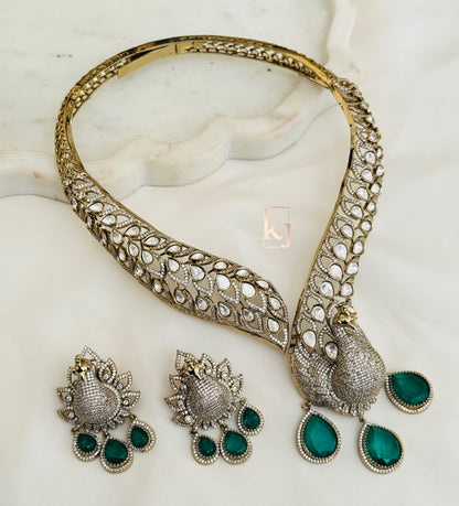 Niraka necklace set