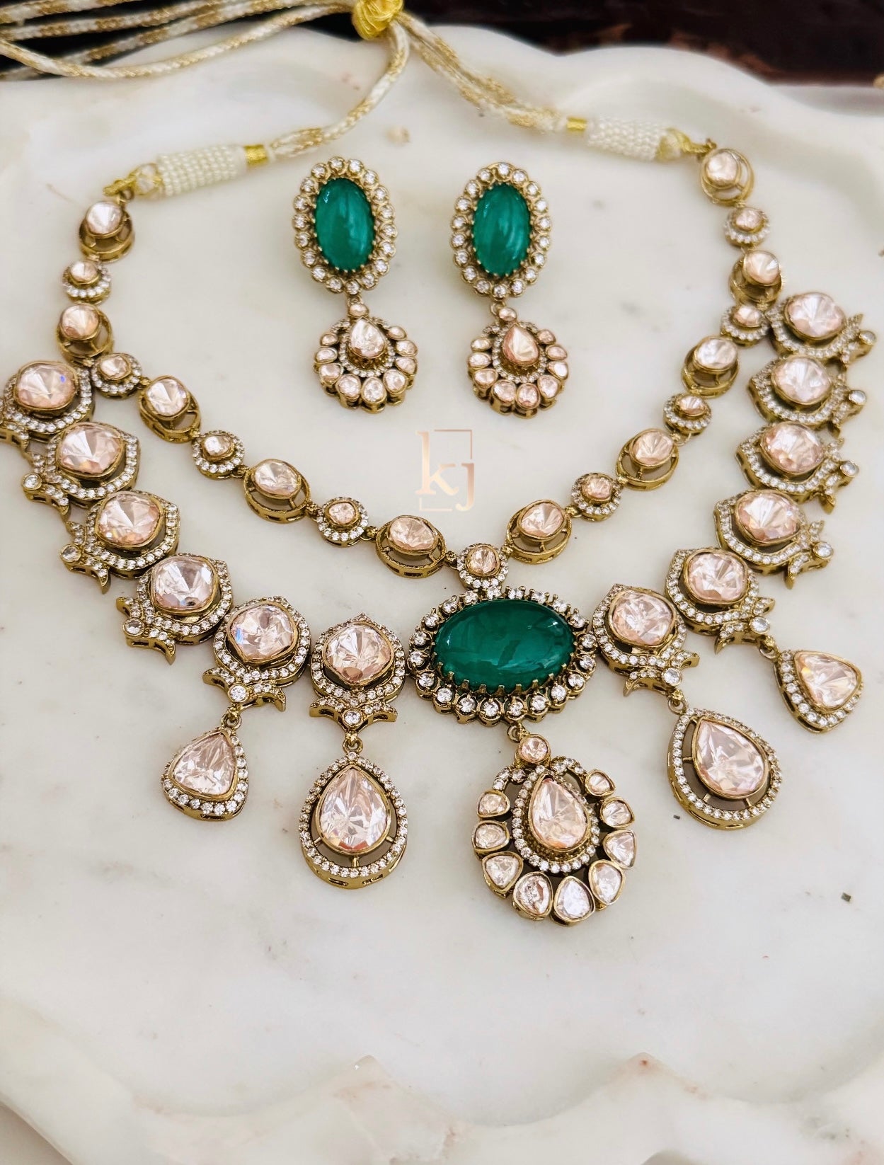Sloane necklace set
