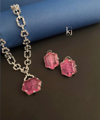 Inez pendant set