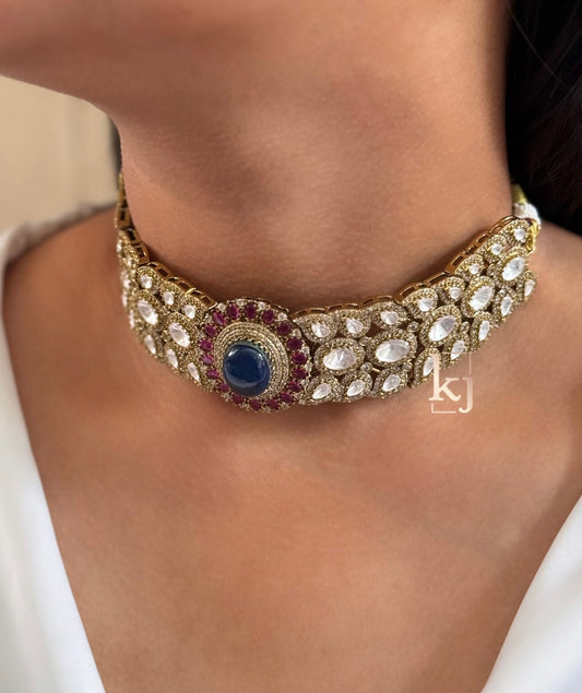 Azalea choker set