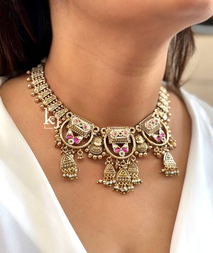 Yazhan necklace set