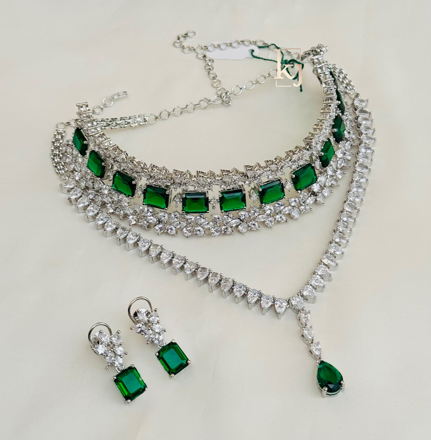 Gristle necklace set