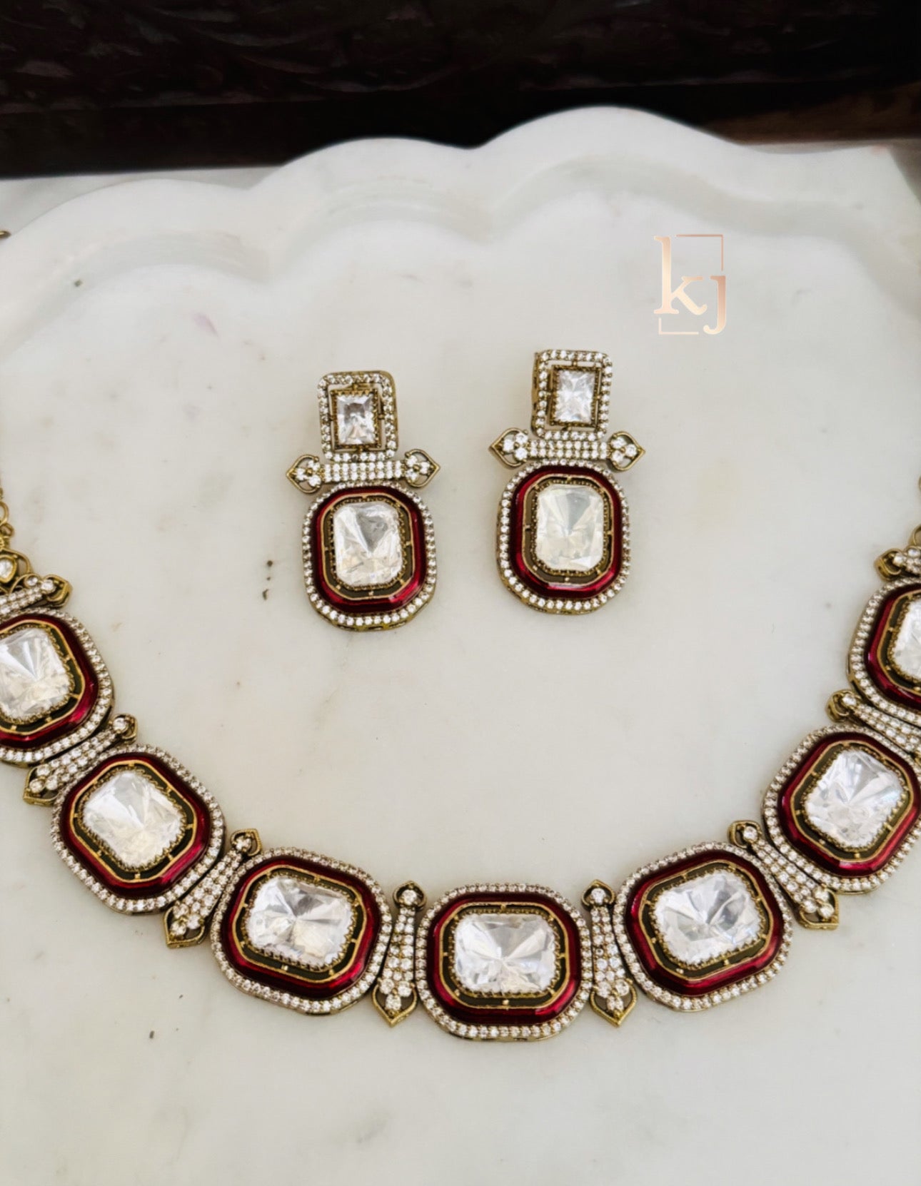 Amelina necklace set
