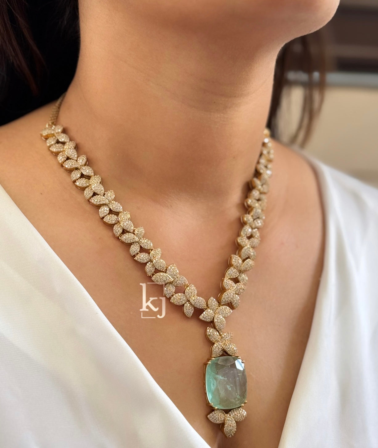 Ozira necklace set
