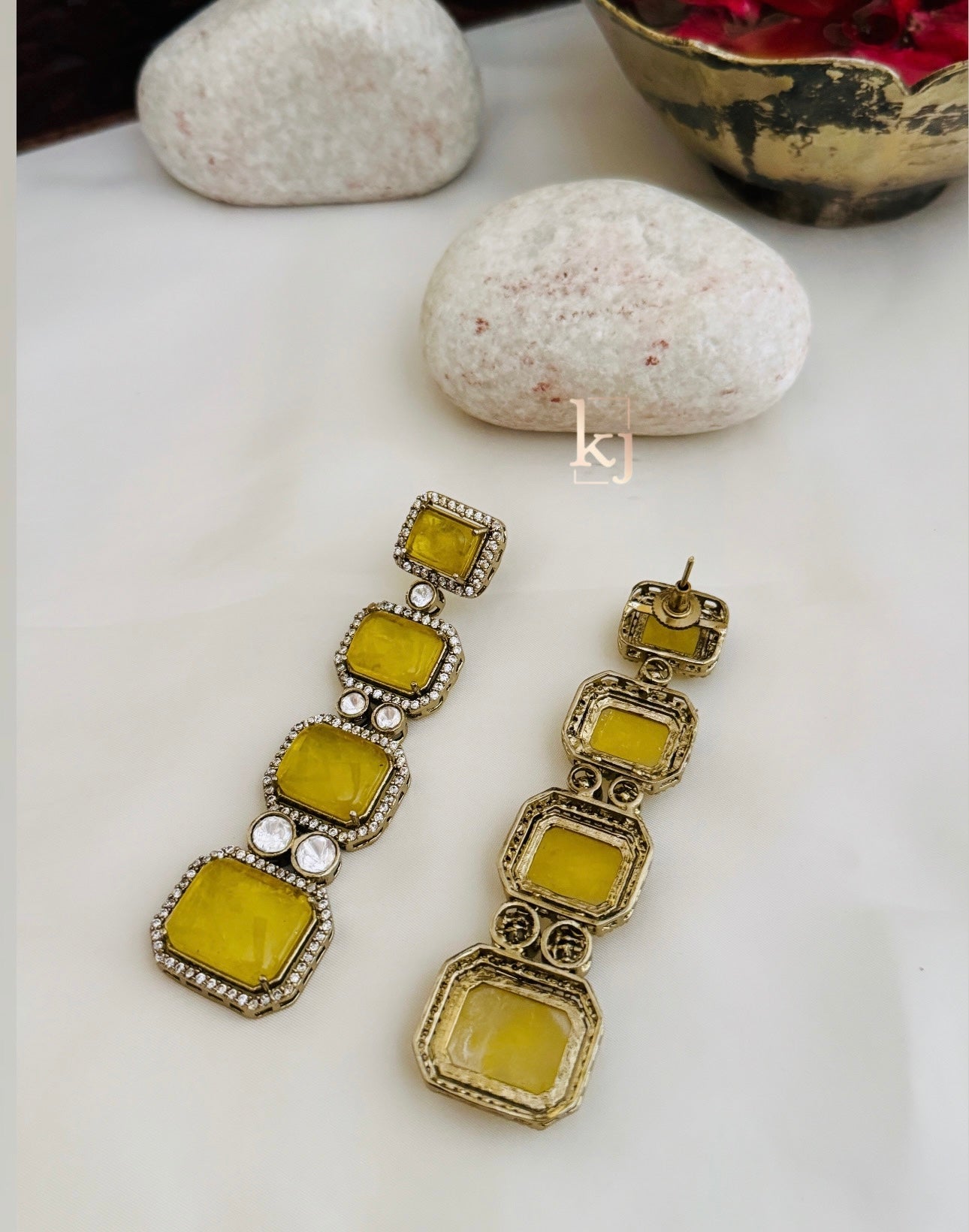 Zuri Earrings set