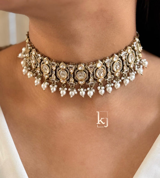 Nihira choker set