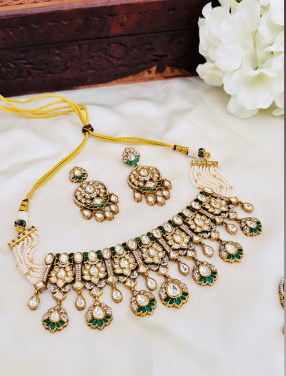 Raven Choker set