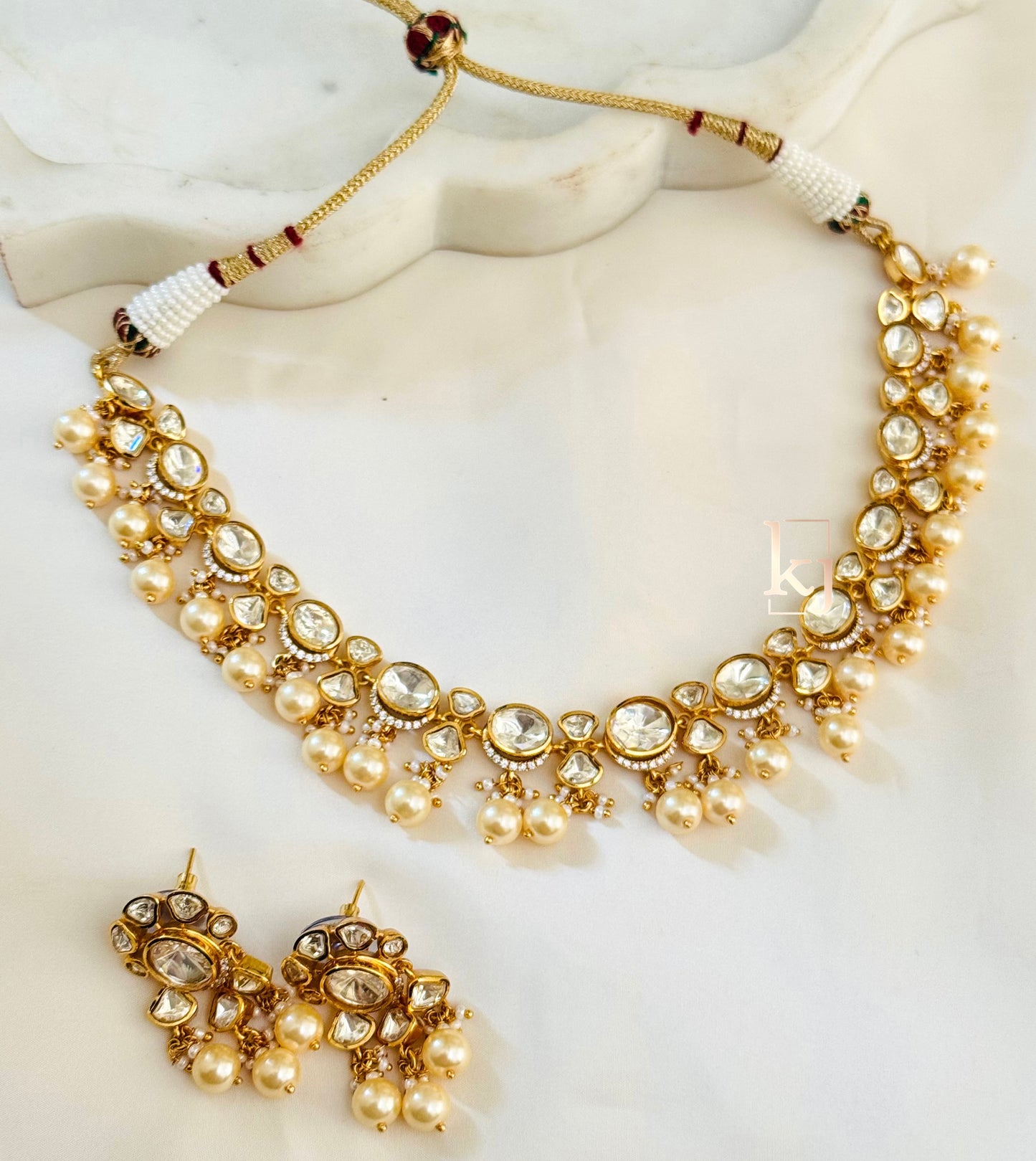 Loizal necklace set