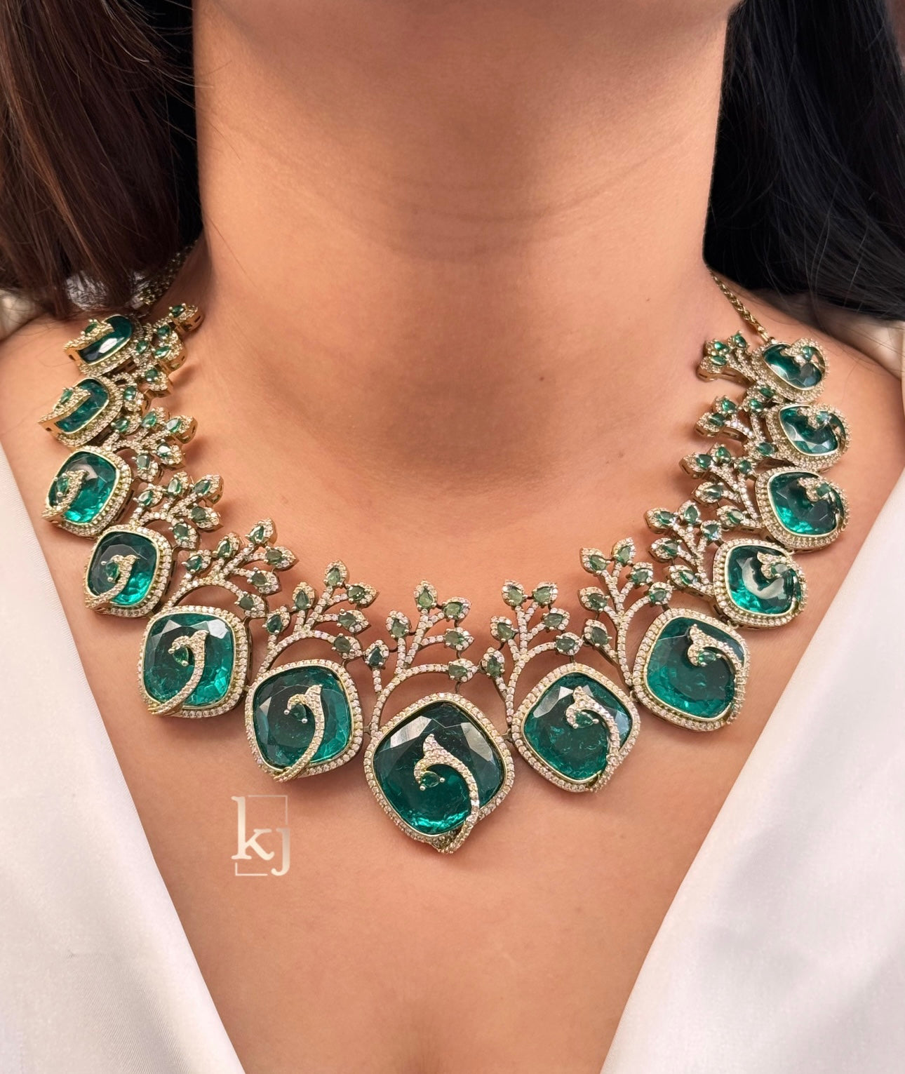Niyo necklace set