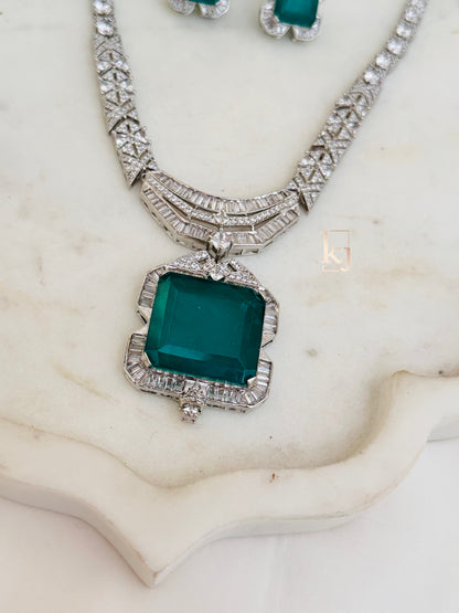wren pendant set
