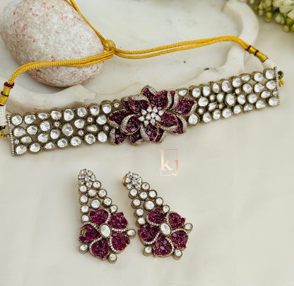 Petal choker set