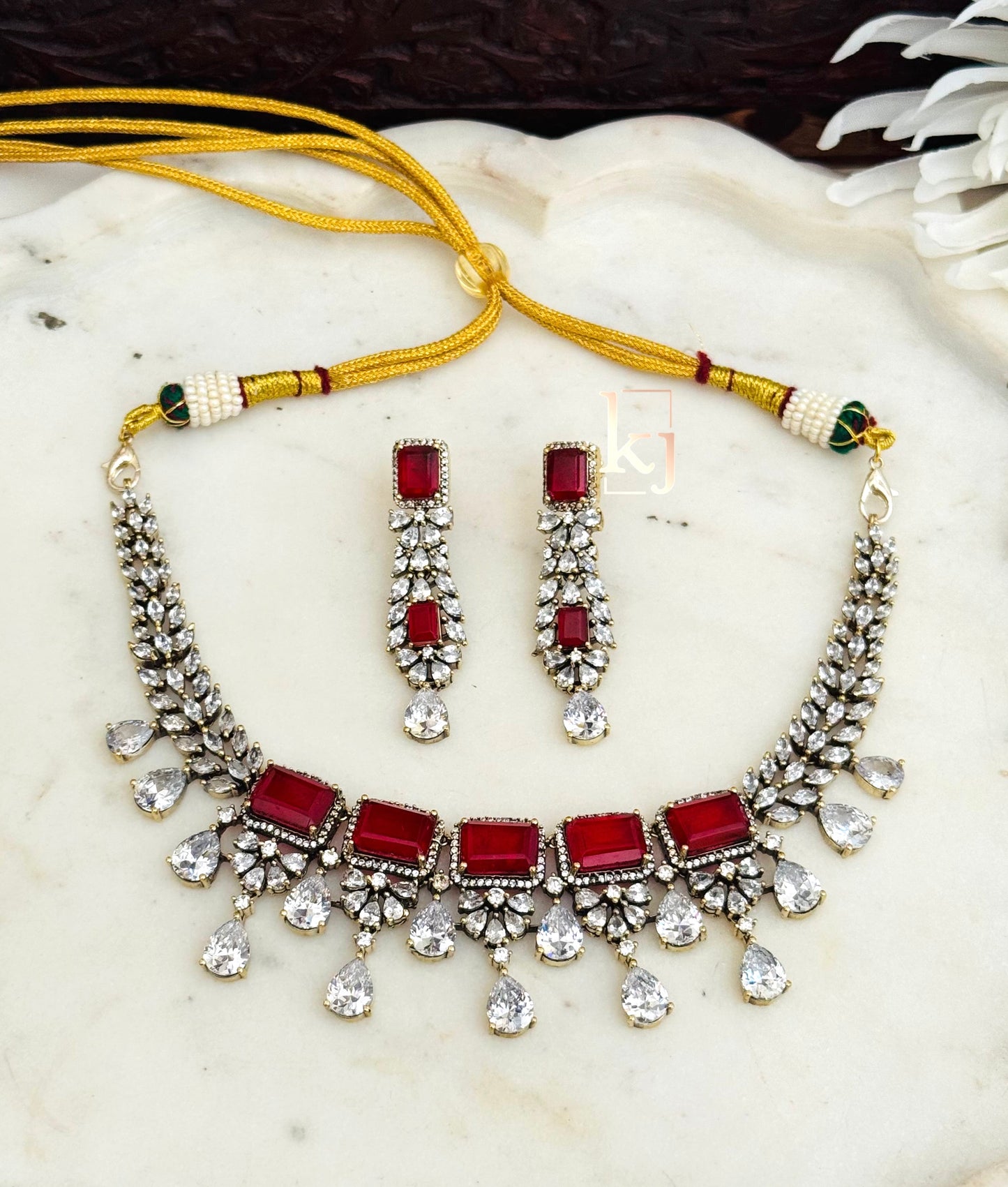 Zion necklace set