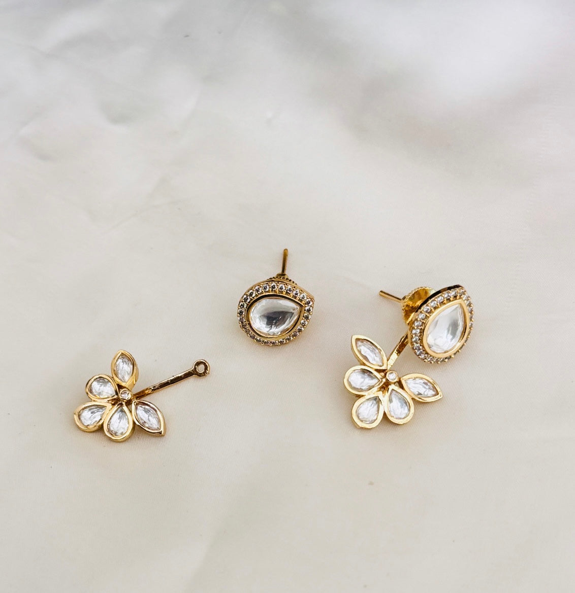 Tiaa Earrings set