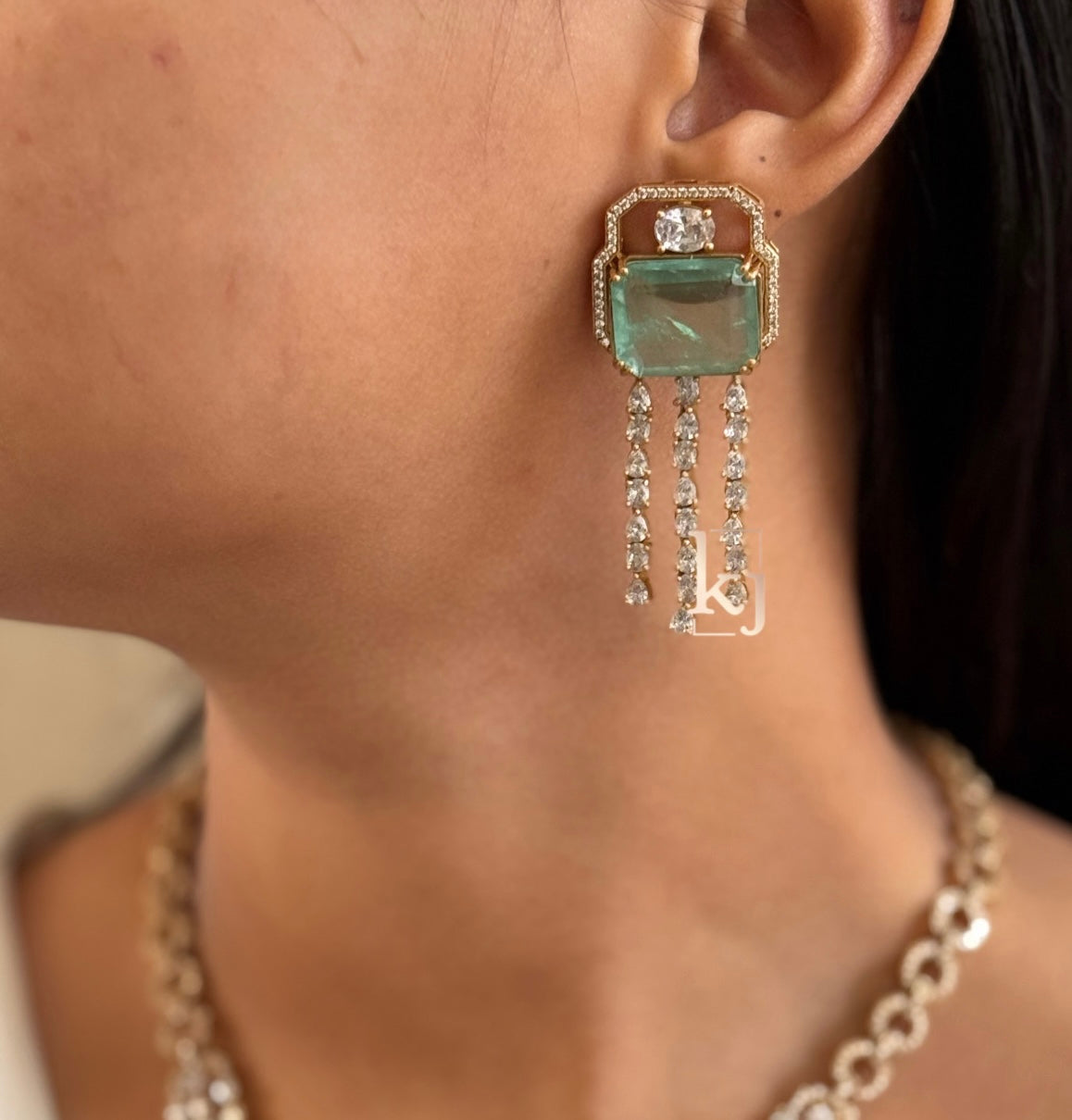 Delicate necklace set