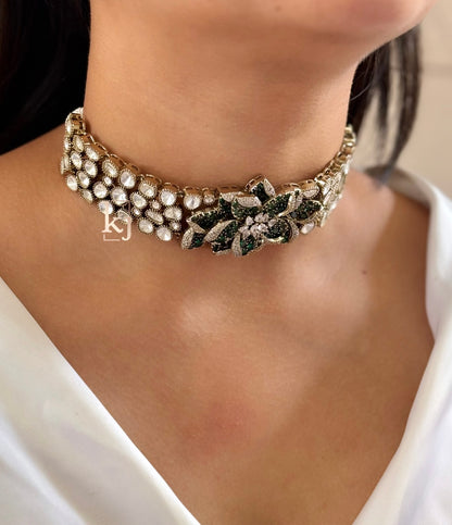 Petal choker set