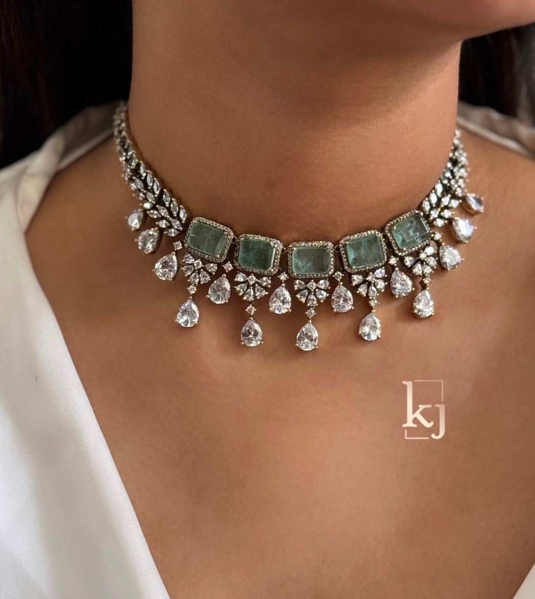 Zion necklace set