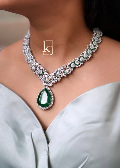 Ester necklace set