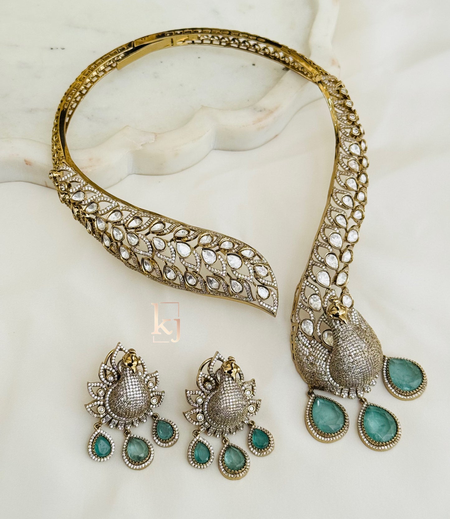 Niraka necklace set