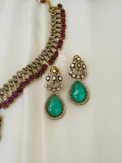 Shiyaa necklace set
