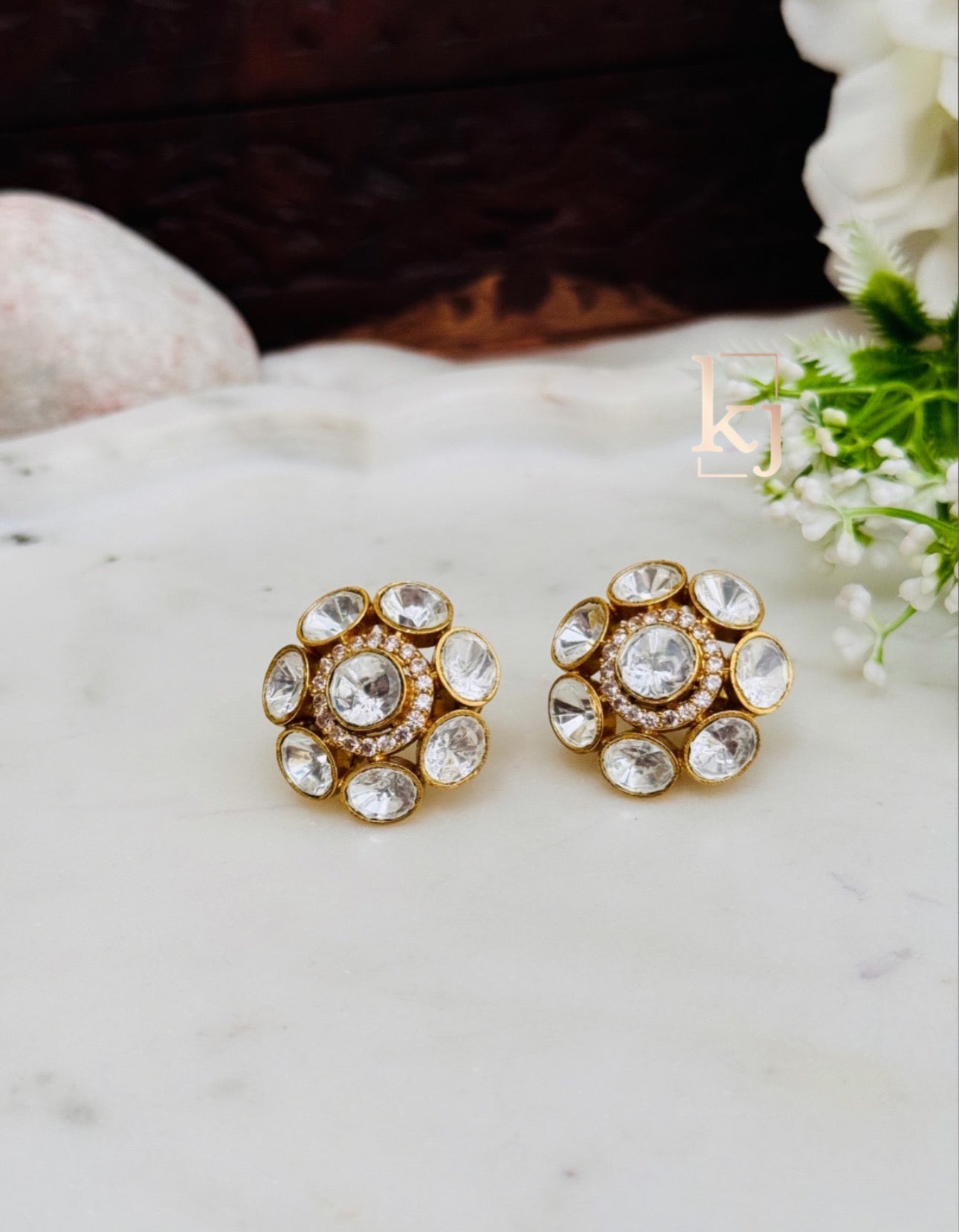 Snow studs set