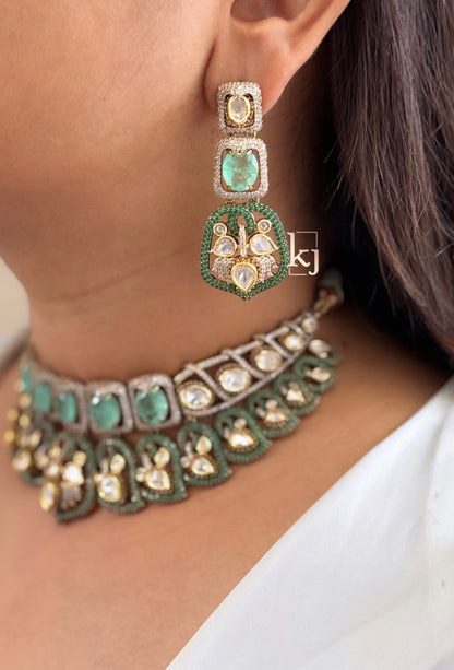 Hima choker set
