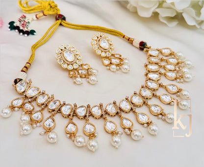 Zhuri Necklace set