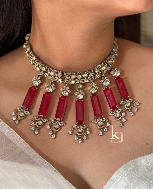 Meade necklace set