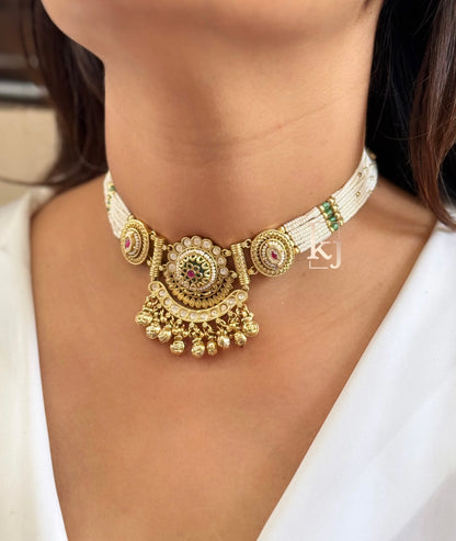 Trasvi necklace set